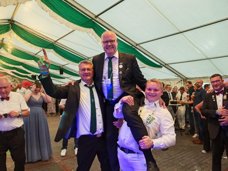 2025-06-28_214430_000